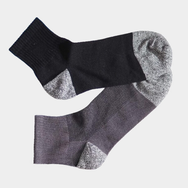 MIT台灣製 挑戰168小時三效合一科技消臭襪-1/2型