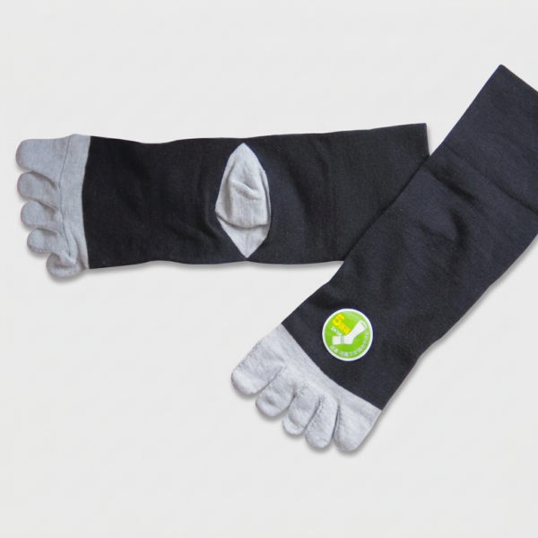 MIT台灣製 一體成型竹炭寬口五趾襪 抗菌防臭