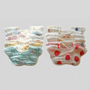 純棉6層紗高密度花瓣造型圍兜 旋轉多面向使用